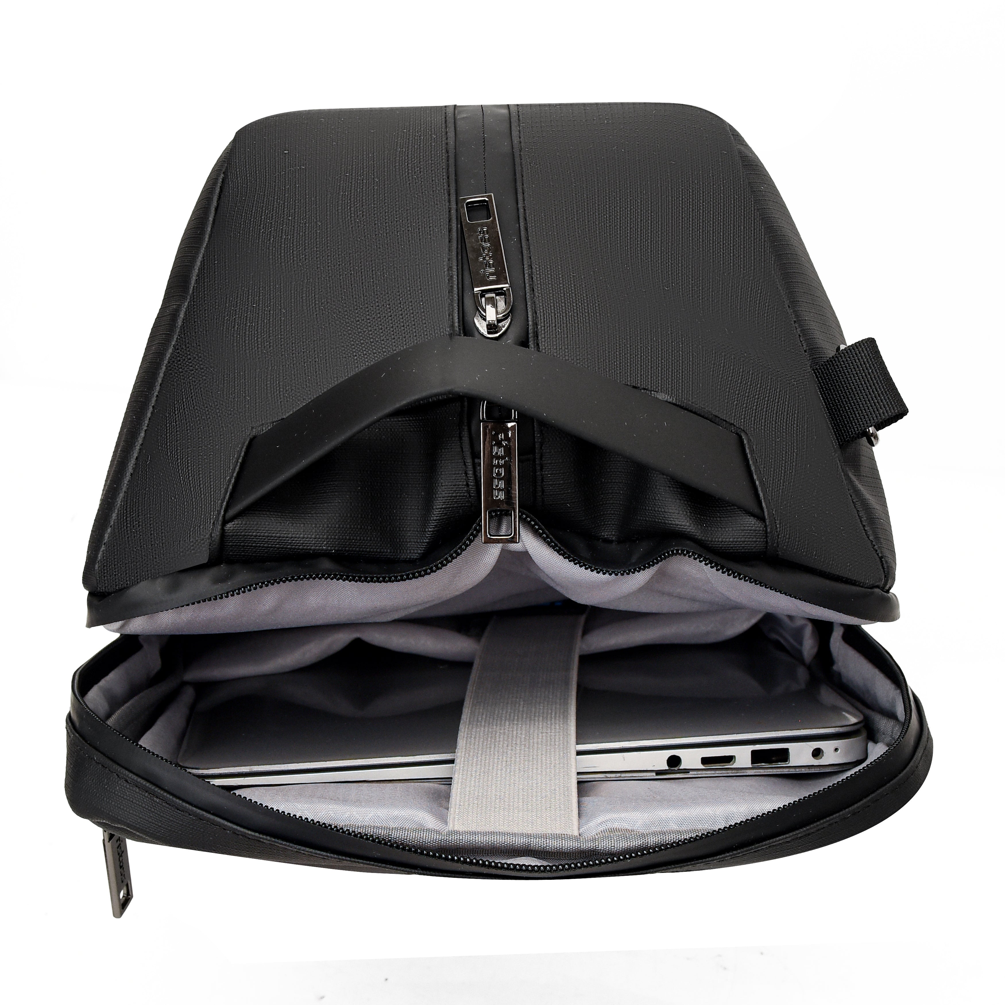 The Stud 3-in-1 Multifunctional Backpack